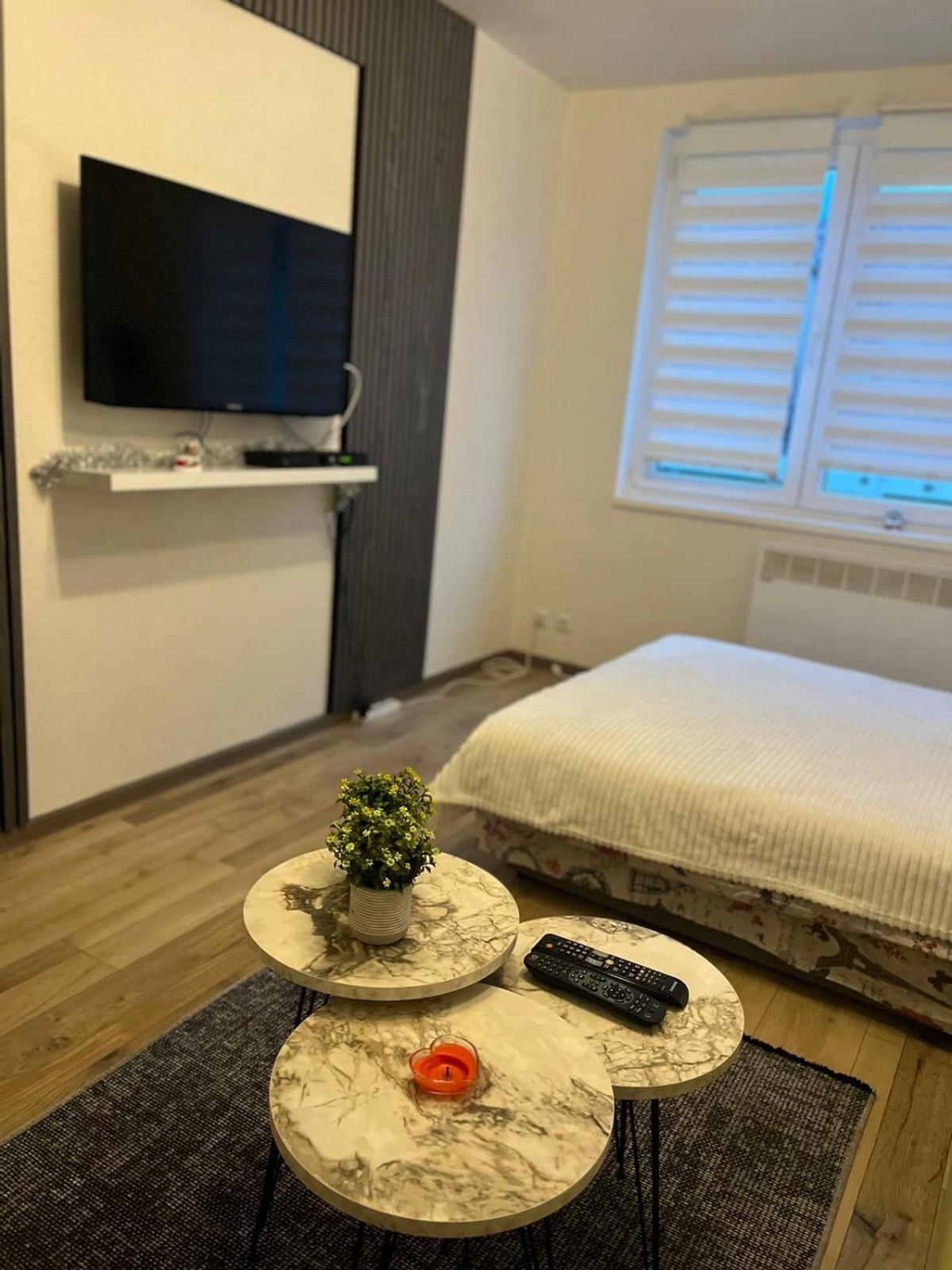 Lovely Apartment In Old Town 400M From City Center Sebilj SJJ Exteriér fotografie