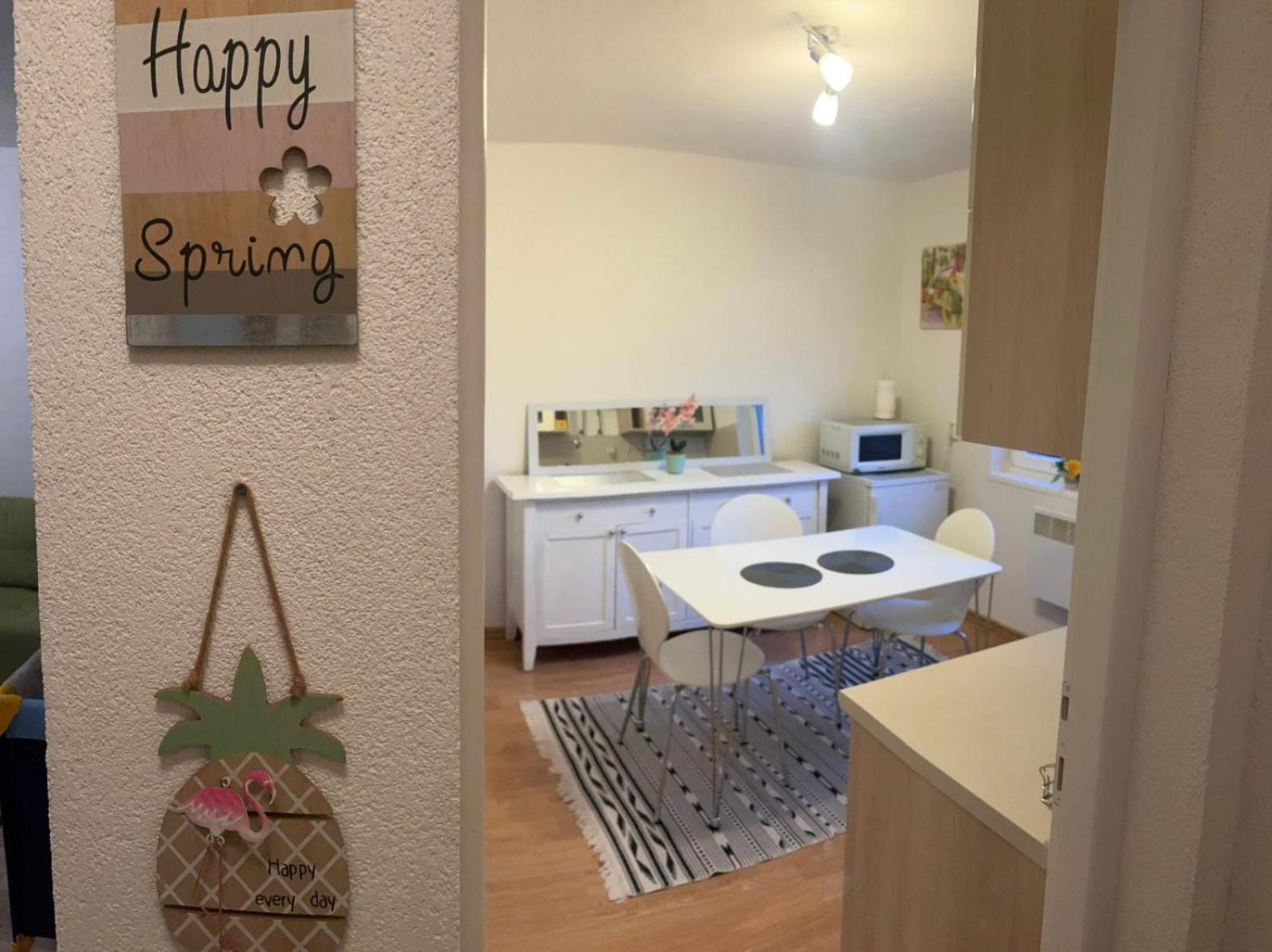 Lovely Apartment In Old Town 400M From City Center Sebilj SJJ Exteriér fotografie