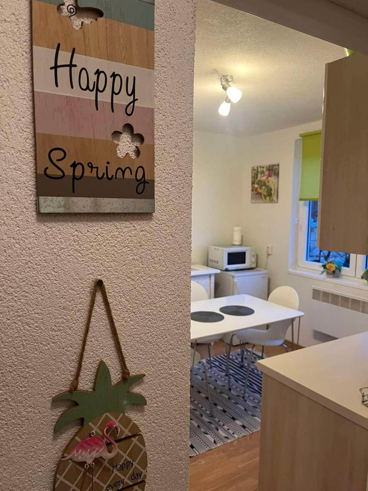 Lovely Apartment In Old Town 400M From City Center Sebilj SJJ Exteriér fotografie